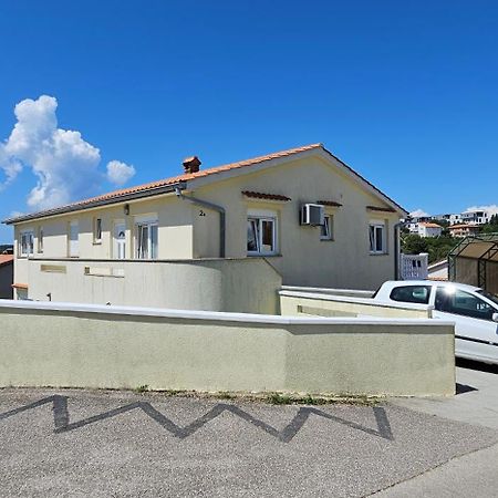 Apartment Marino Krk Town Exterior foto